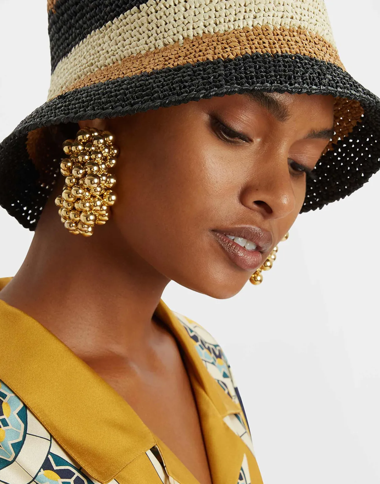 Bucket HatColor Block Light Beige in Raffia Crochet