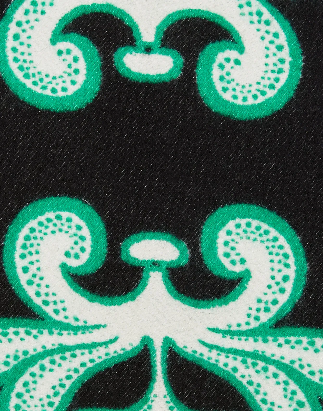Herald ScarfHerald Black in Wool Silk