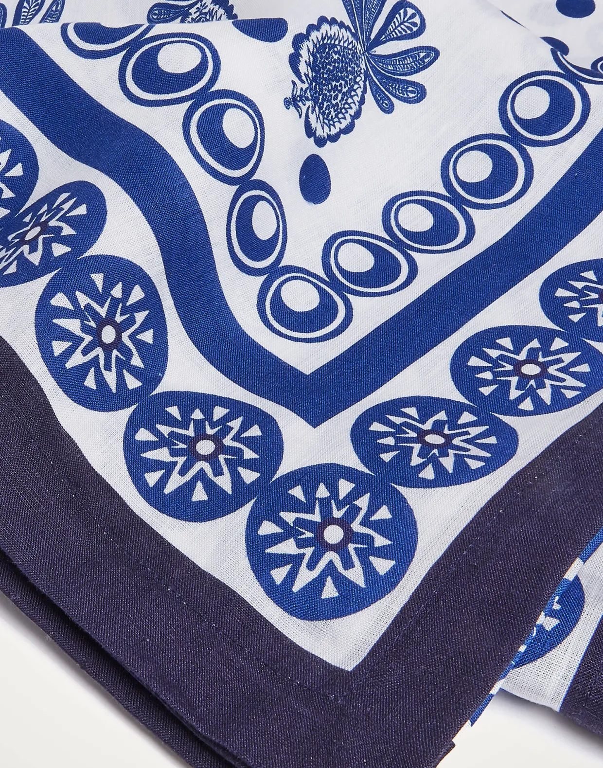 Large TableclothBig Pineapple Blu (Placée) in Linen