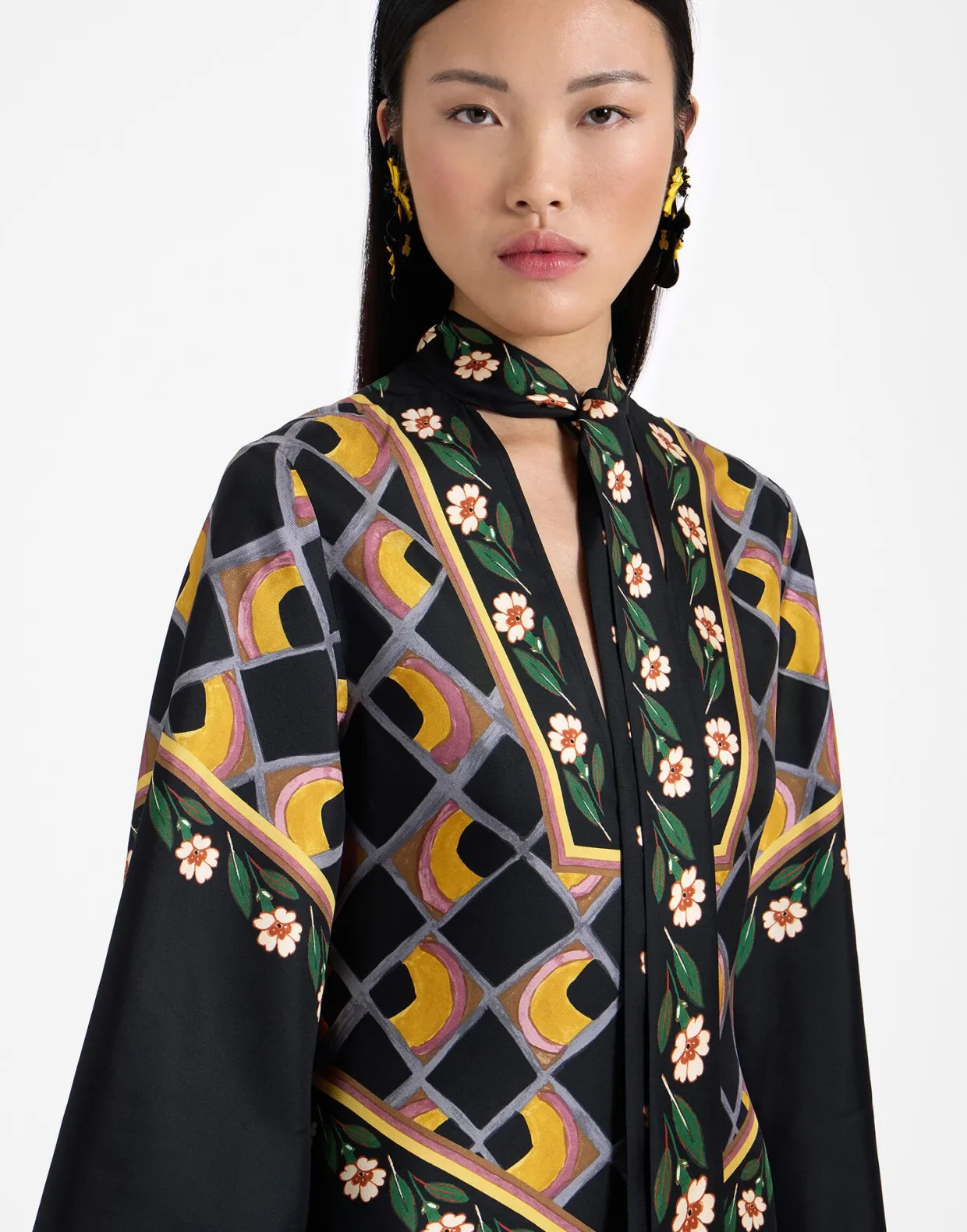 Magnifico DressDazed Placée Black in Silk Twill