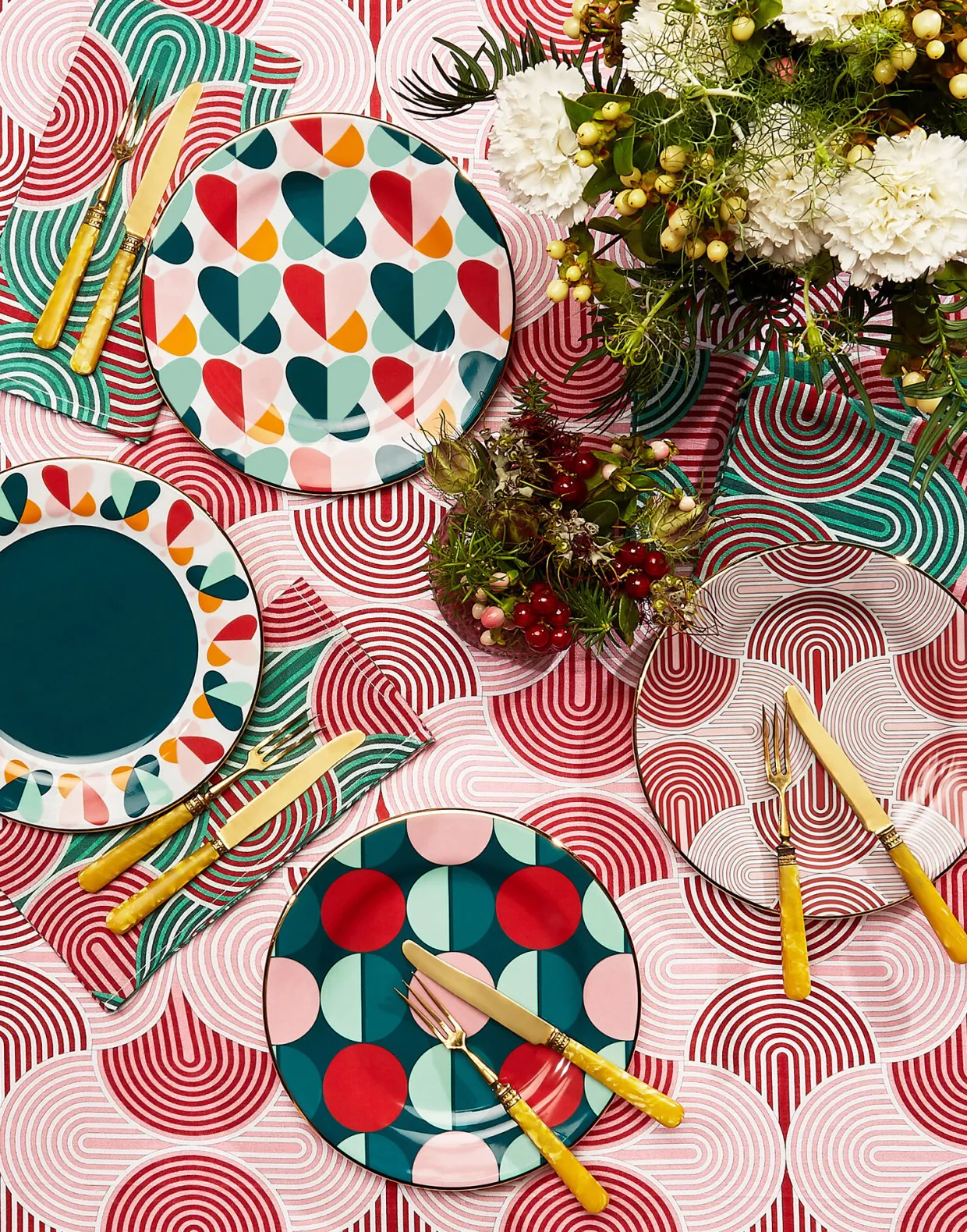 Medium Tablecloth (180x280)Slinky Rosso in Linen