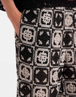 Palazzo PantsMini Tiles Black in Macram&eacute;