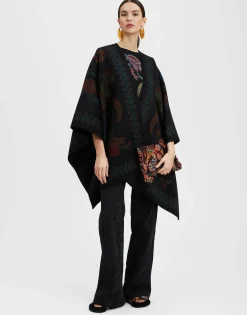 PonchoGrenadilla Plac&eacute;e Black in Baize Wool