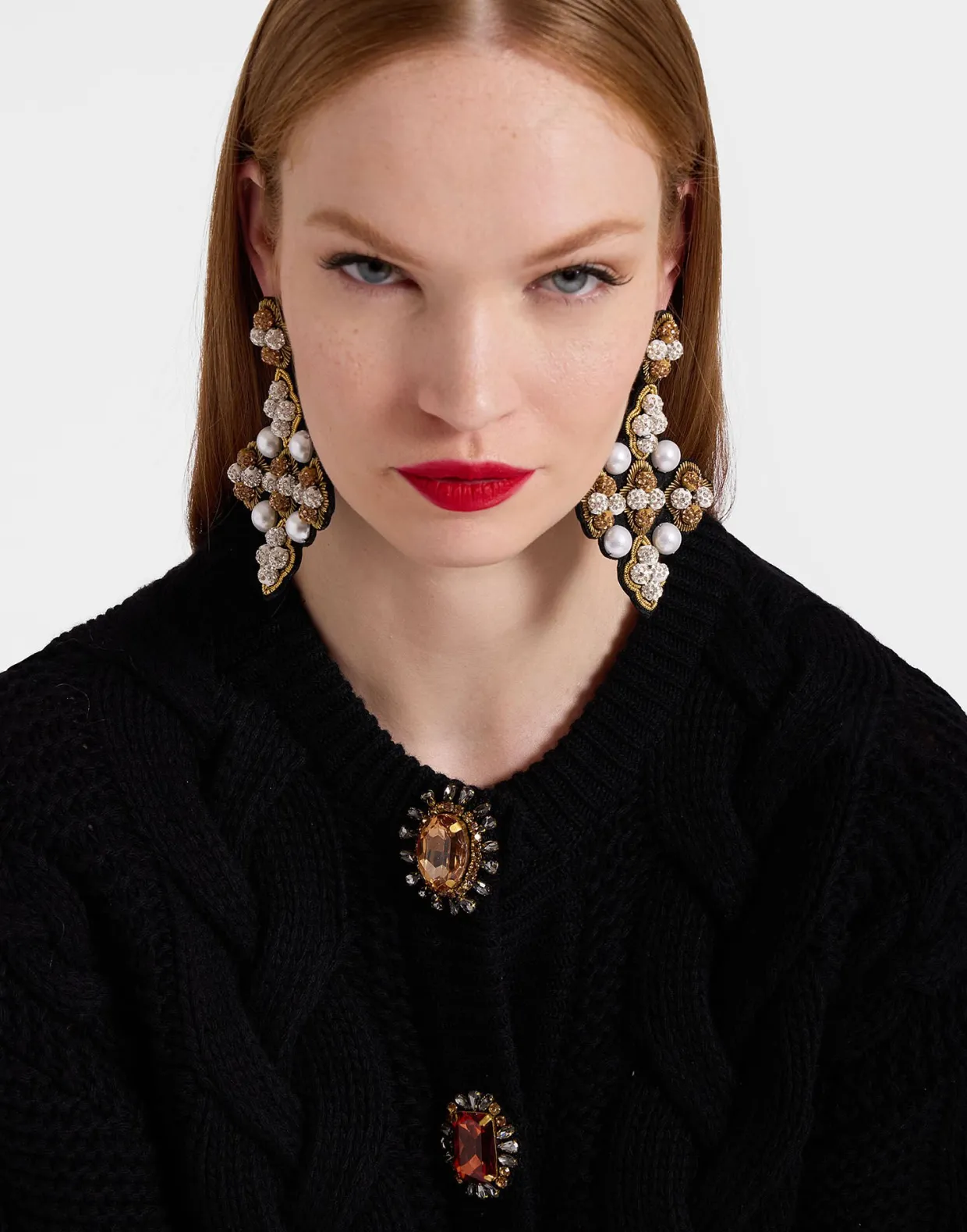 Portrait CardiganSolid Black in Chunky Wool