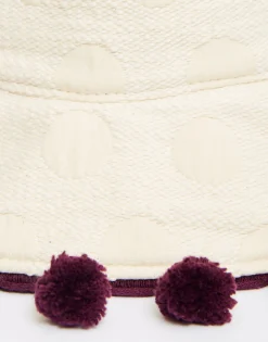 Promenade HatCreamy in Jacquard With Tassels