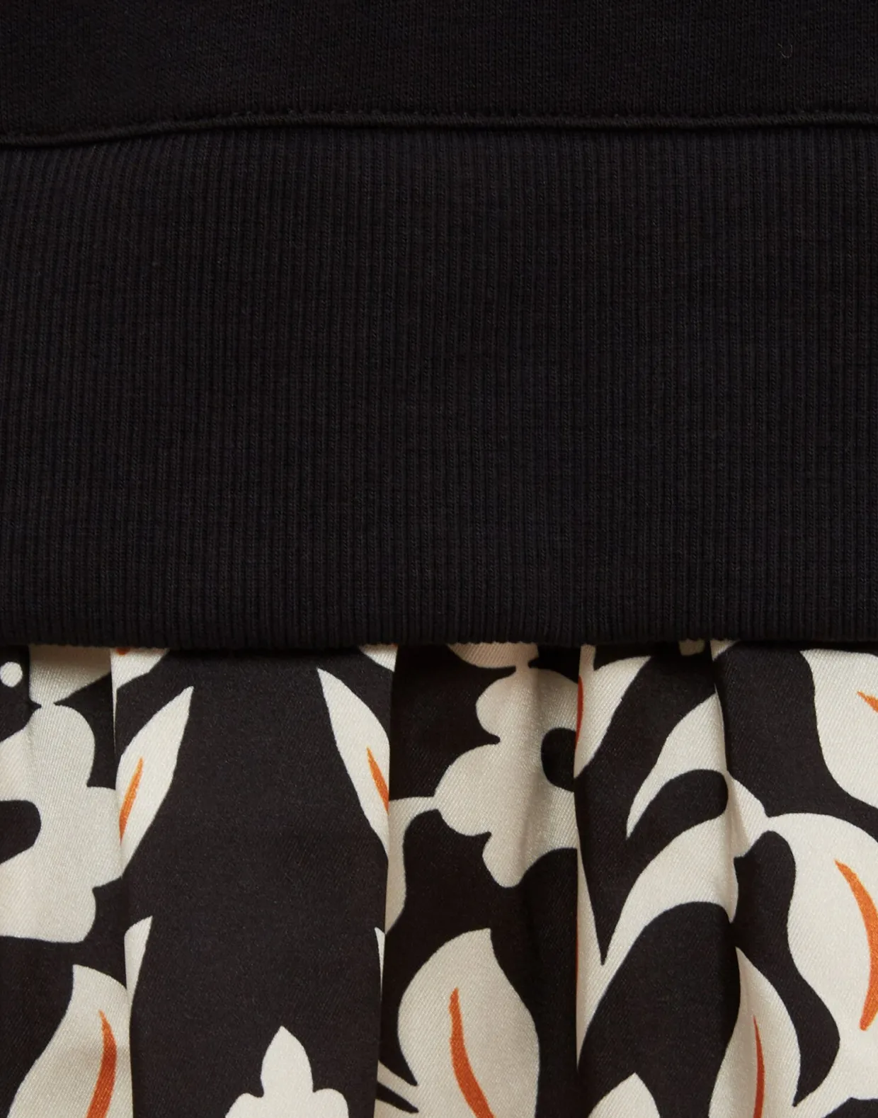 Sporty DressGhirlanda Black in Twill