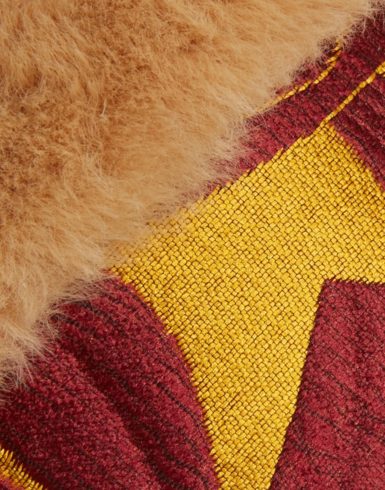 Winter SlidesPapyrus Gold in Jacquard